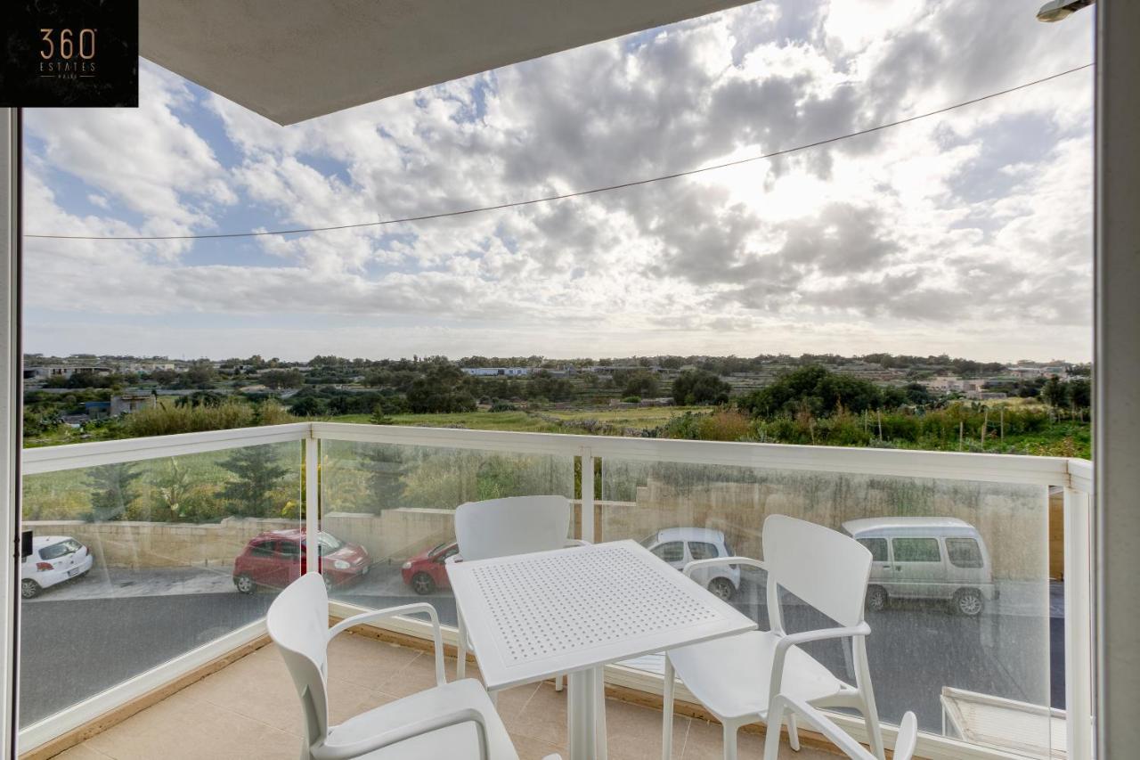Stunning 3Br W/Country View Apartment In M'Scalak By 360 Estates Marsaskala Exterior photo