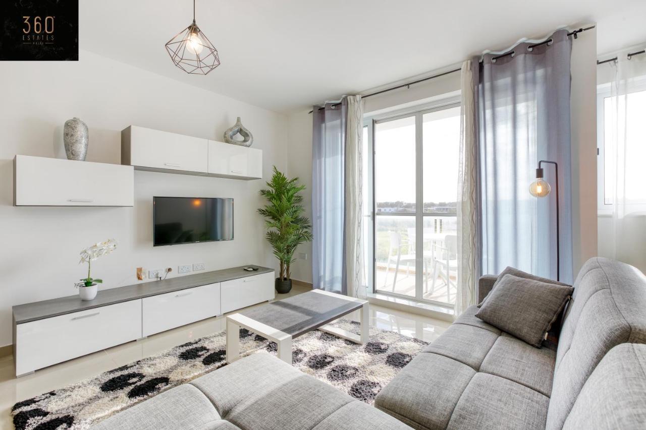 Stunning 3Br W/Country View Apartment In M'Scalak By 360 Estates Marsaskala Exterior photo