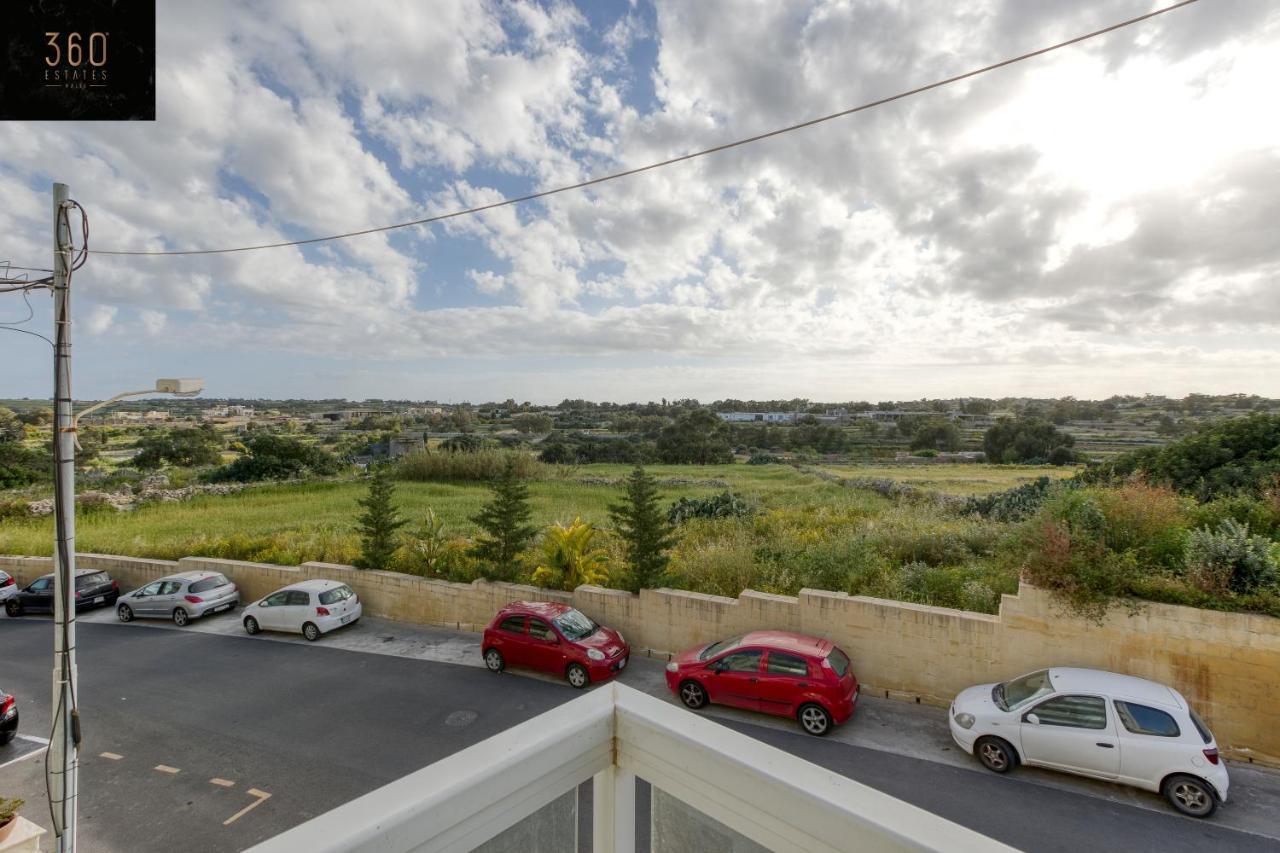 Stunning 3Br W/Country View Apartment In M'Scalak By 360 Estates Marsaskala Exterior photo