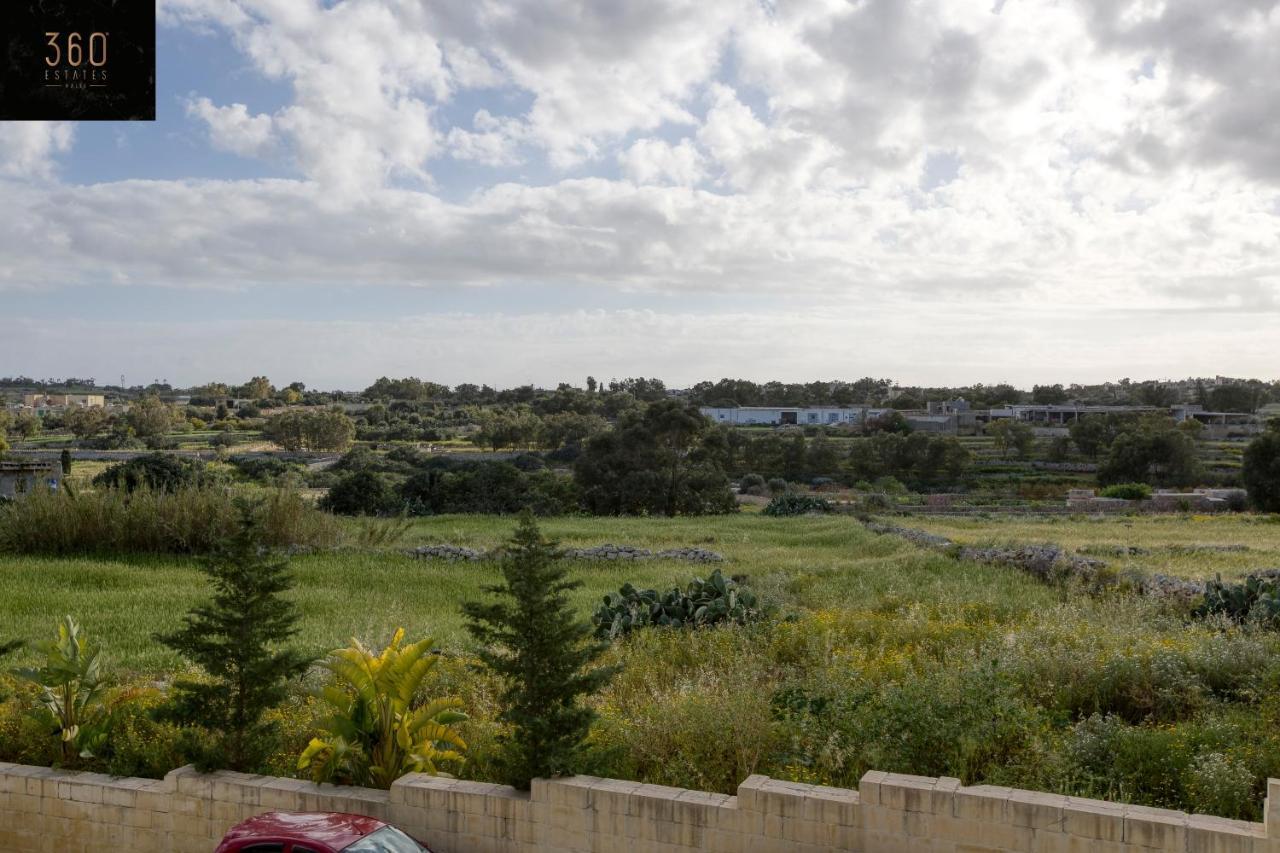 Stunning 3Br W/Country View Apartment In M'Scalak By 360 Estates Marsaskala Exterior photo