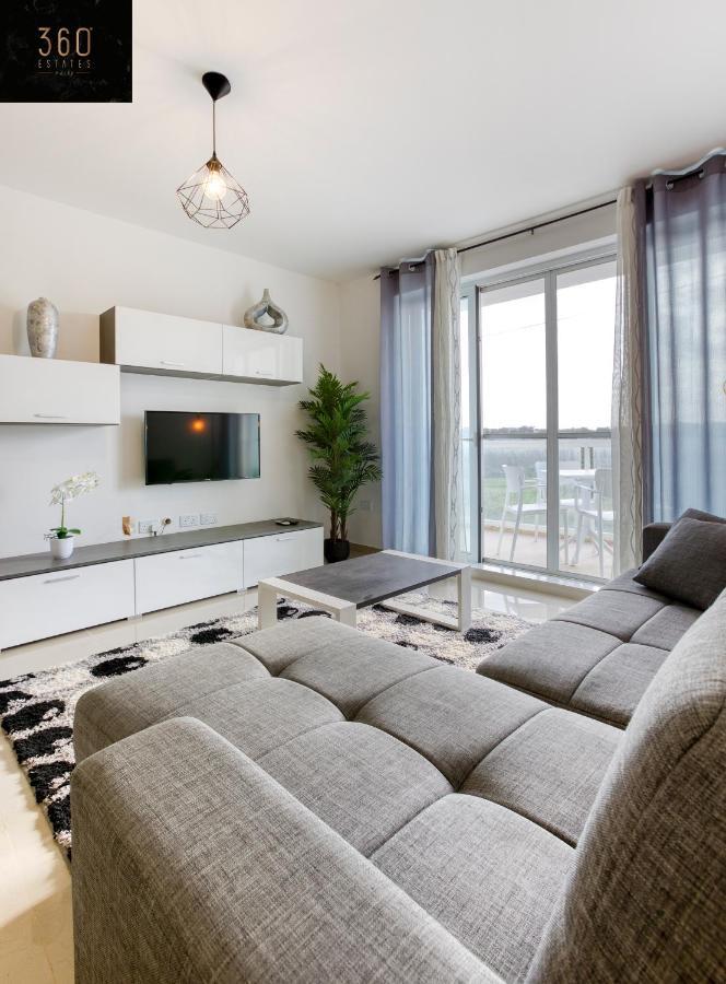 Stunning 3Br W/Country View Apartment In M'Scalak By 360 Estates Marsaskala Exterior photo
